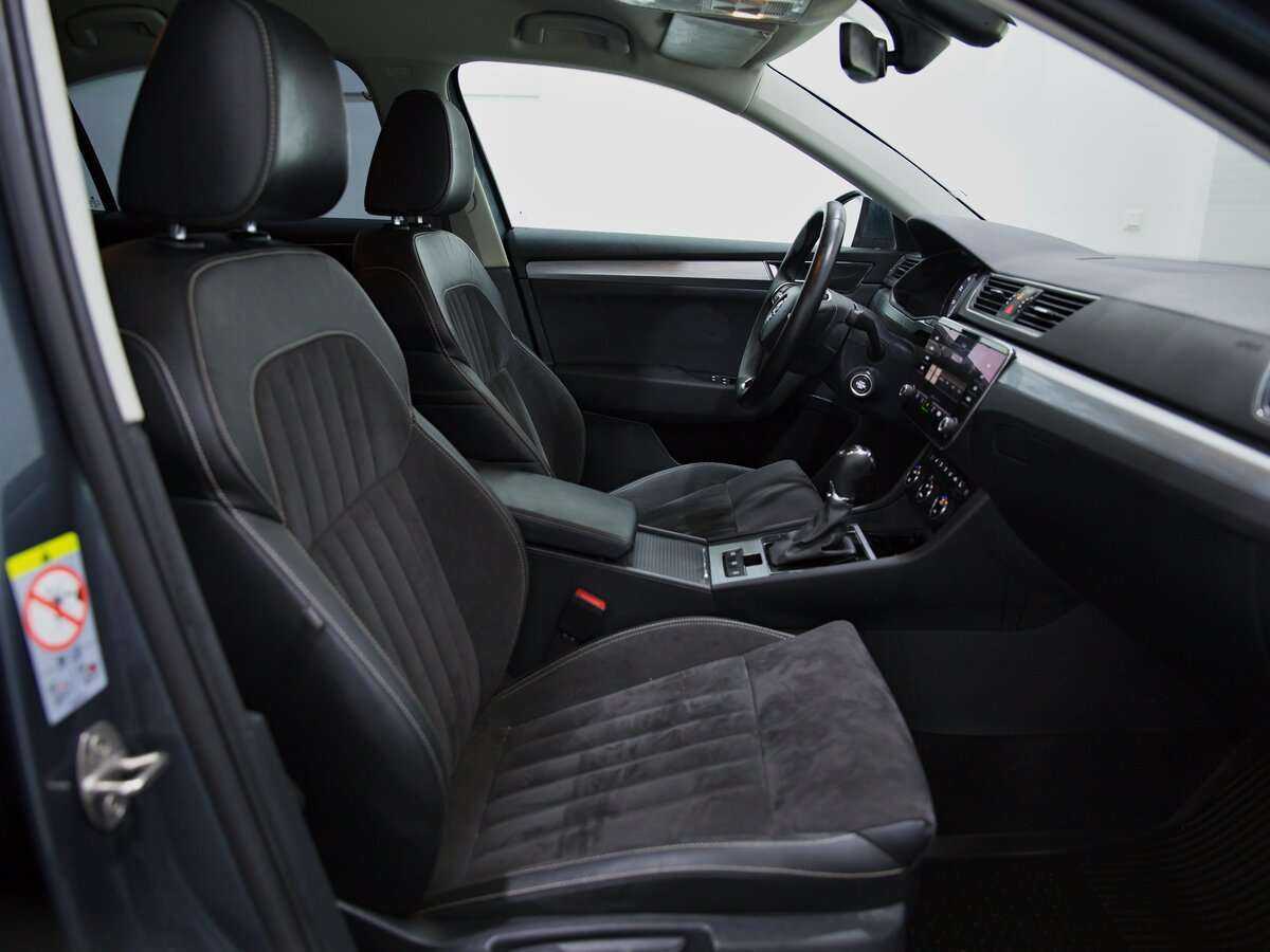 Купить Skoda Superb с пробегом. Фото: #4