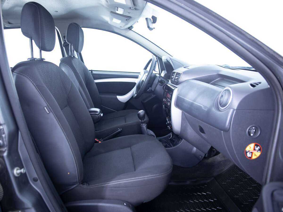 Купить Nissan Terrano с пробегом. Фото: #9