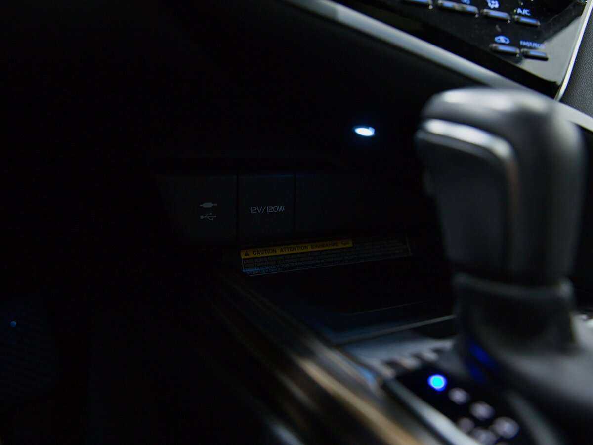 Купить Toyota Camry с пробегом. Фото: #8