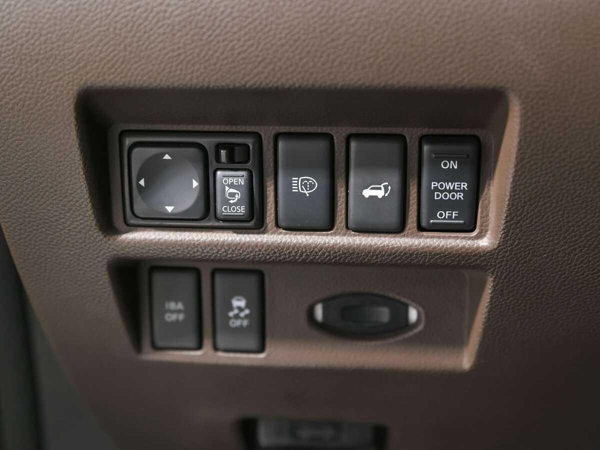 Купить Infiniti FX с пробегом. Фото: #16