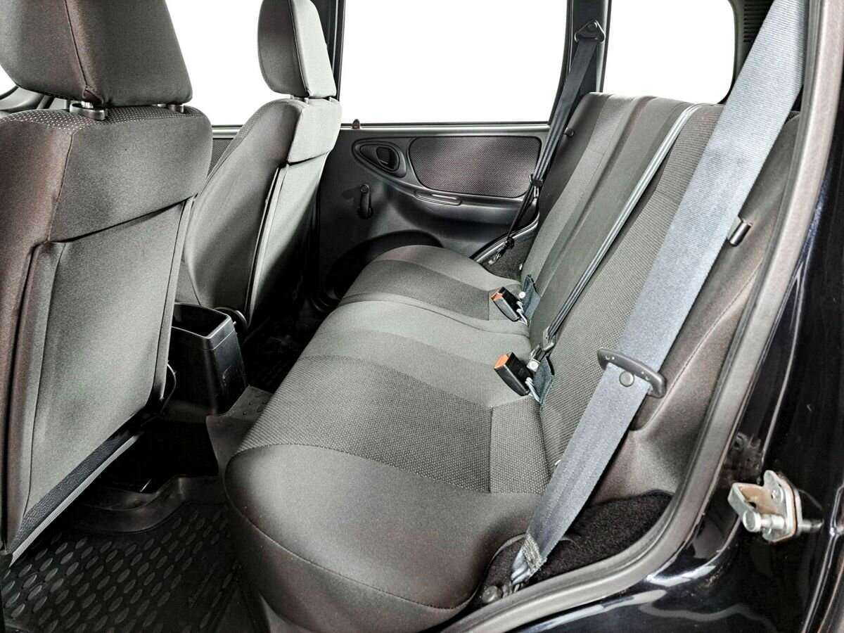 Купить Chevrolet Niva с пробегом. Фото: #9