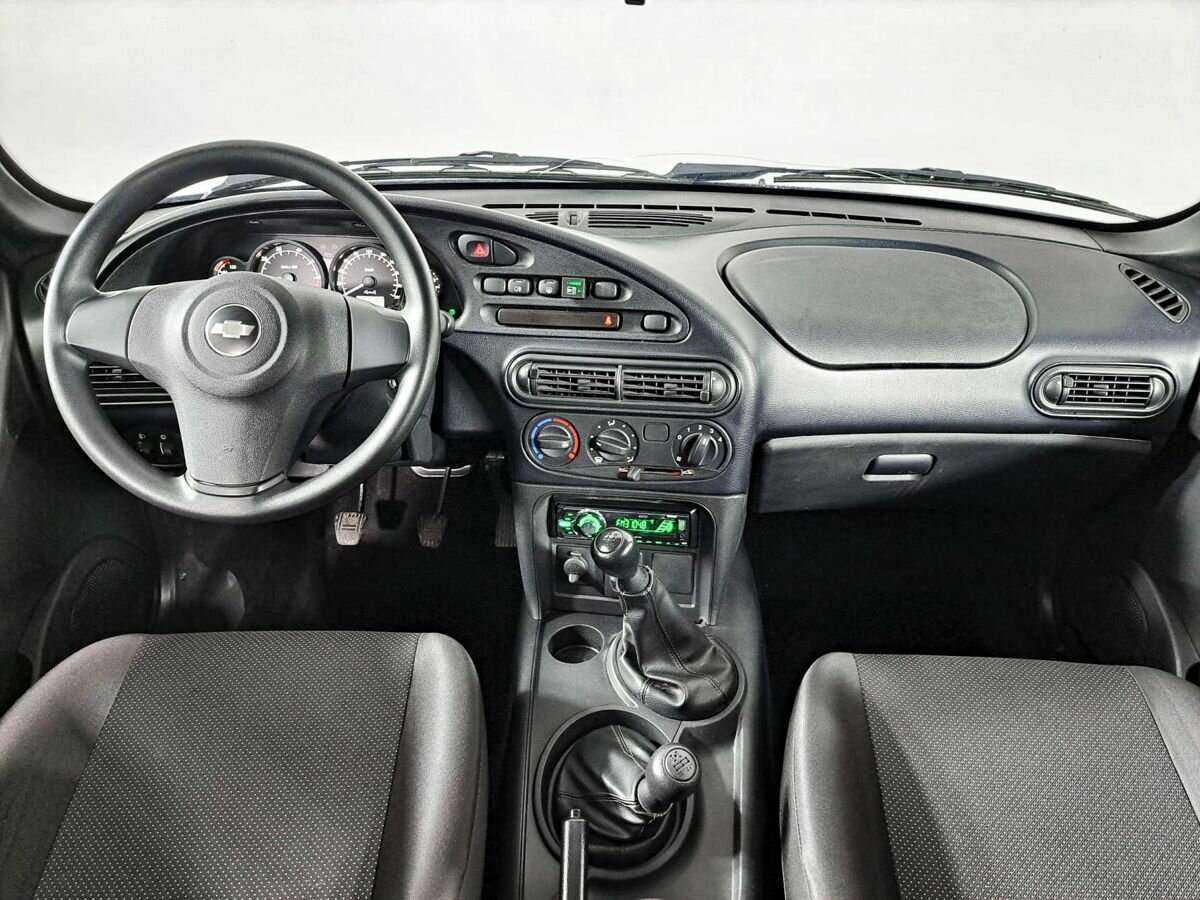 Купить Chevrolet Niva с пробегом. Фото: #11