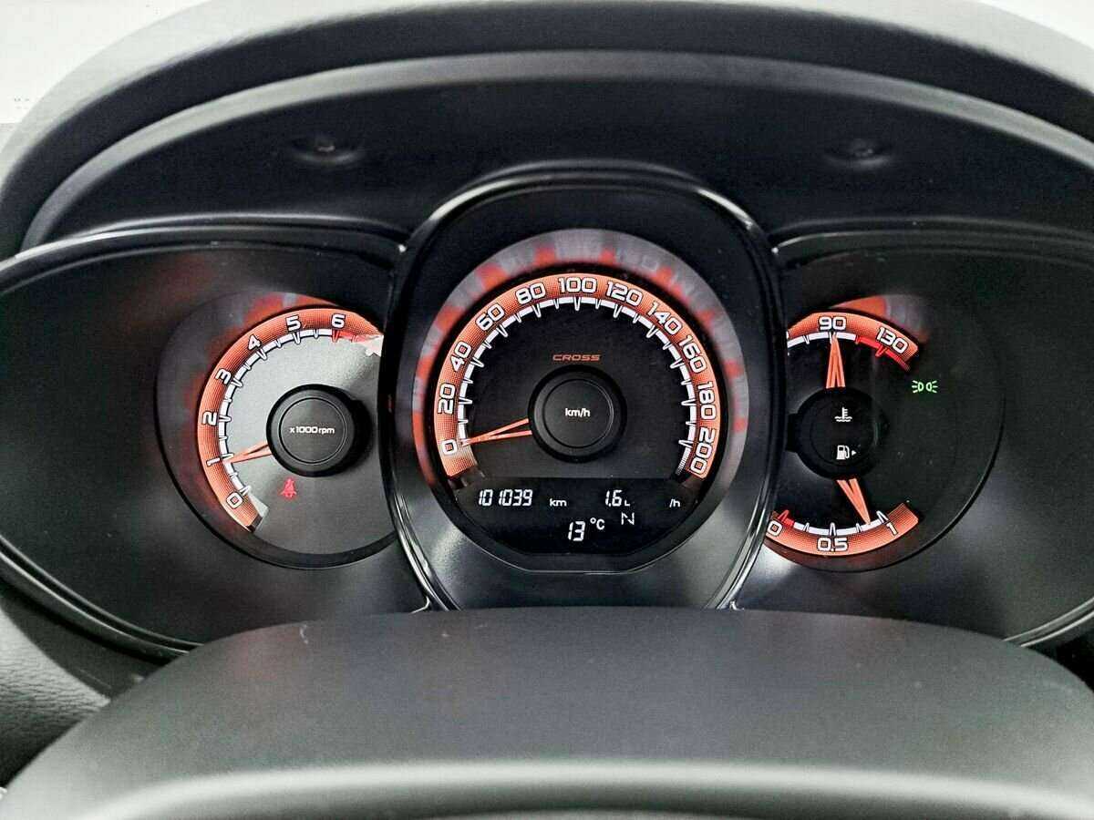 Купить Lada (ВАЗ) Vesta с пробегом. Фото: #10