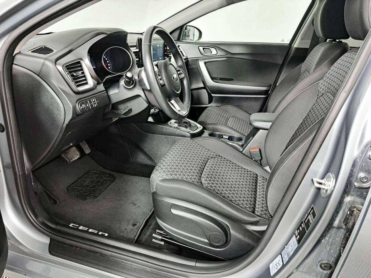 Купить Kia Ceed с пробегом. Фото: #13