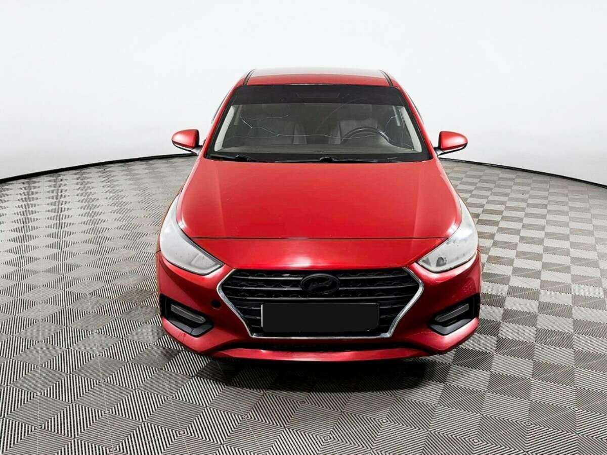 Купить Hyundai Solaris с пробегом. Фото: #1