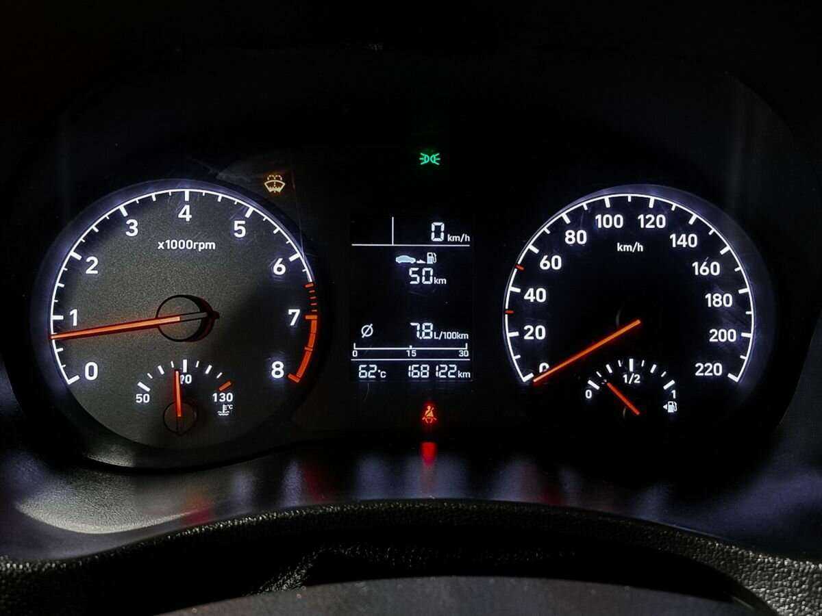 Купить Hyundai Solaris с пробегом. Фото: #10