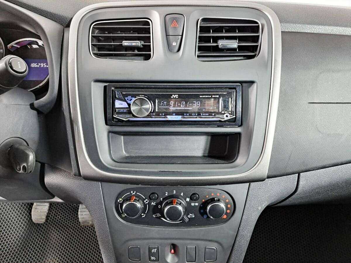 Продажа Б/У Рено Сандеро. Фото: #12