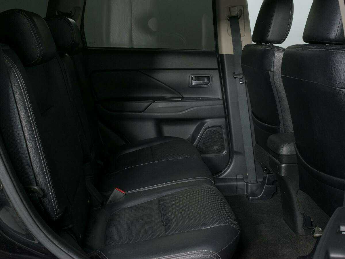 Продажа Б/У Митсубиши Оутлэндер. Фото: #8