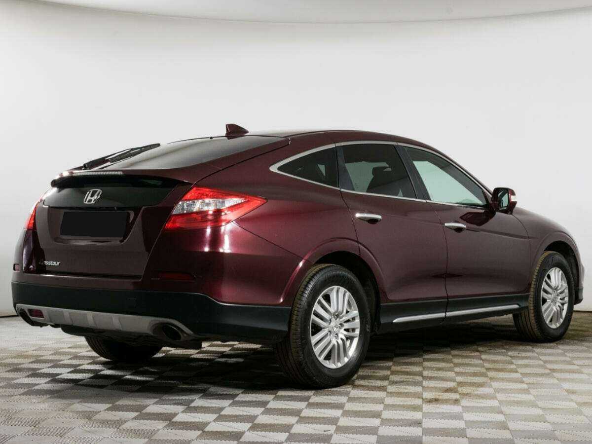 Купить Honda Crosstour с пробегом. Фото: #4