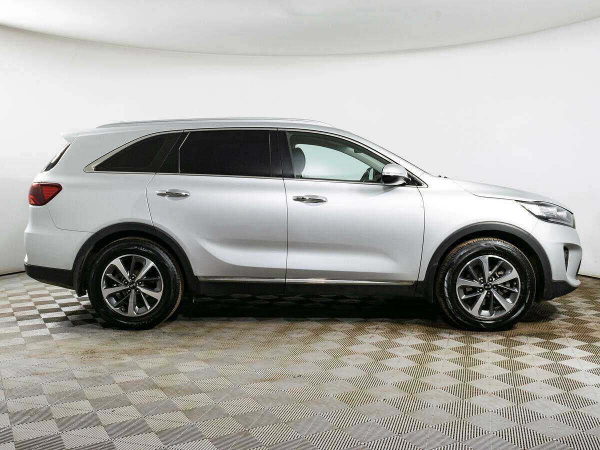 Купить Kia Sorento с пробегом. Фото: #3