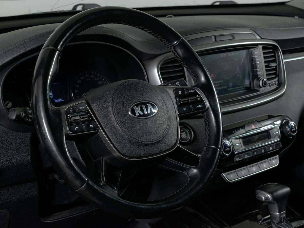 Купить Kia Sorento с пробегом. Фото: #14