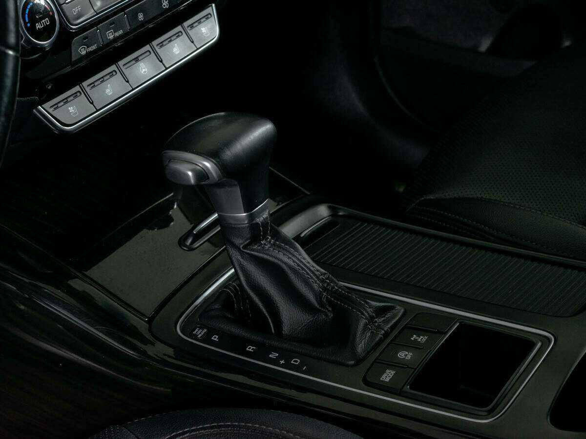 Купить Kia Sorento с пробегом. Фото: #15