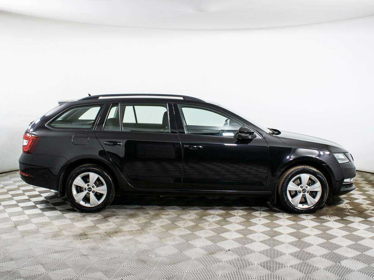 Купить Skoda Octavia с пробегом. Фото: #3