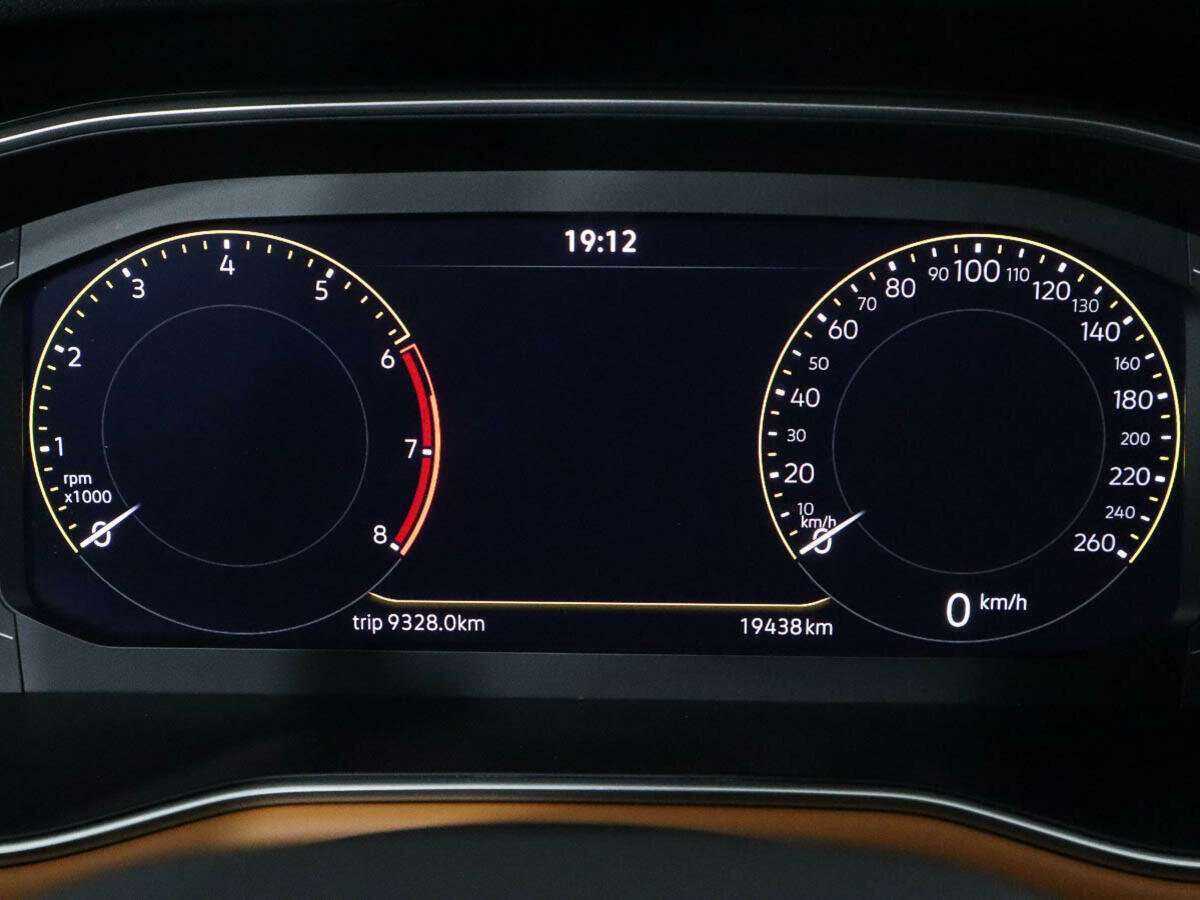 Купить Volkswagen Bora с пробегом. Фото: #9