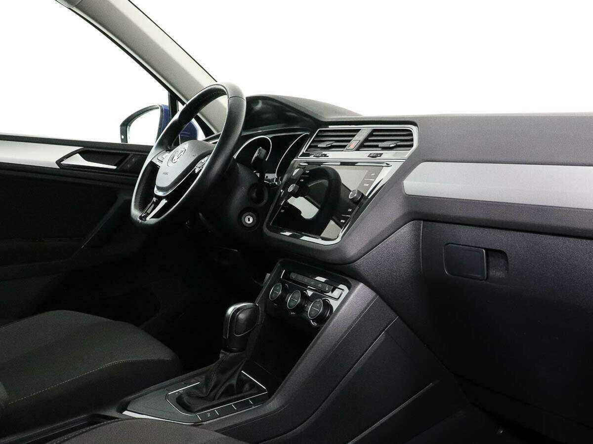 Купить Volkswagen Tiguan с пробегом. Фото: #3