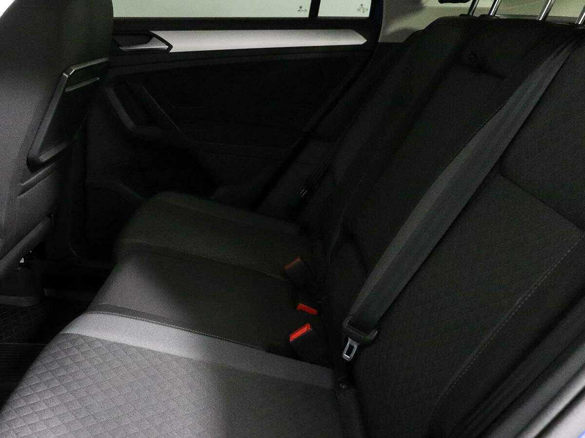 Купить Volkswagen Tiguan с пробегом. Фото: #4