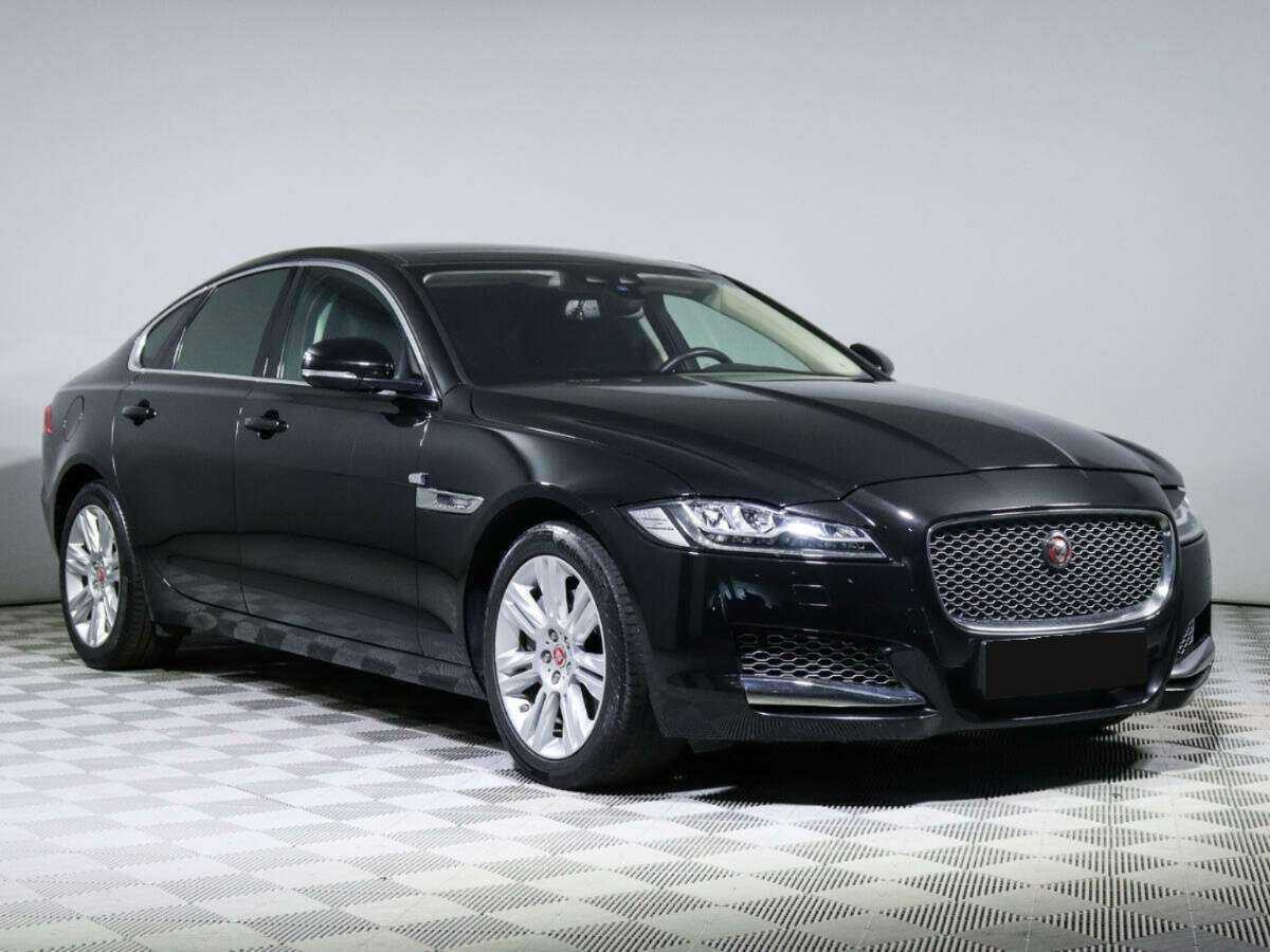 Купить Jaguar XF с пробегом. Фото: #2
