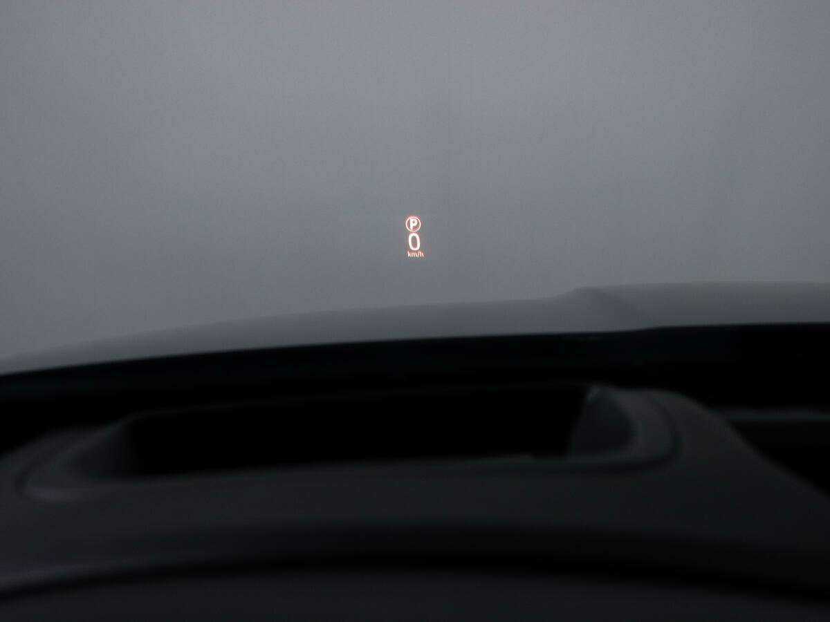 Купить Jaguar XF с пробегом. Фото: #24