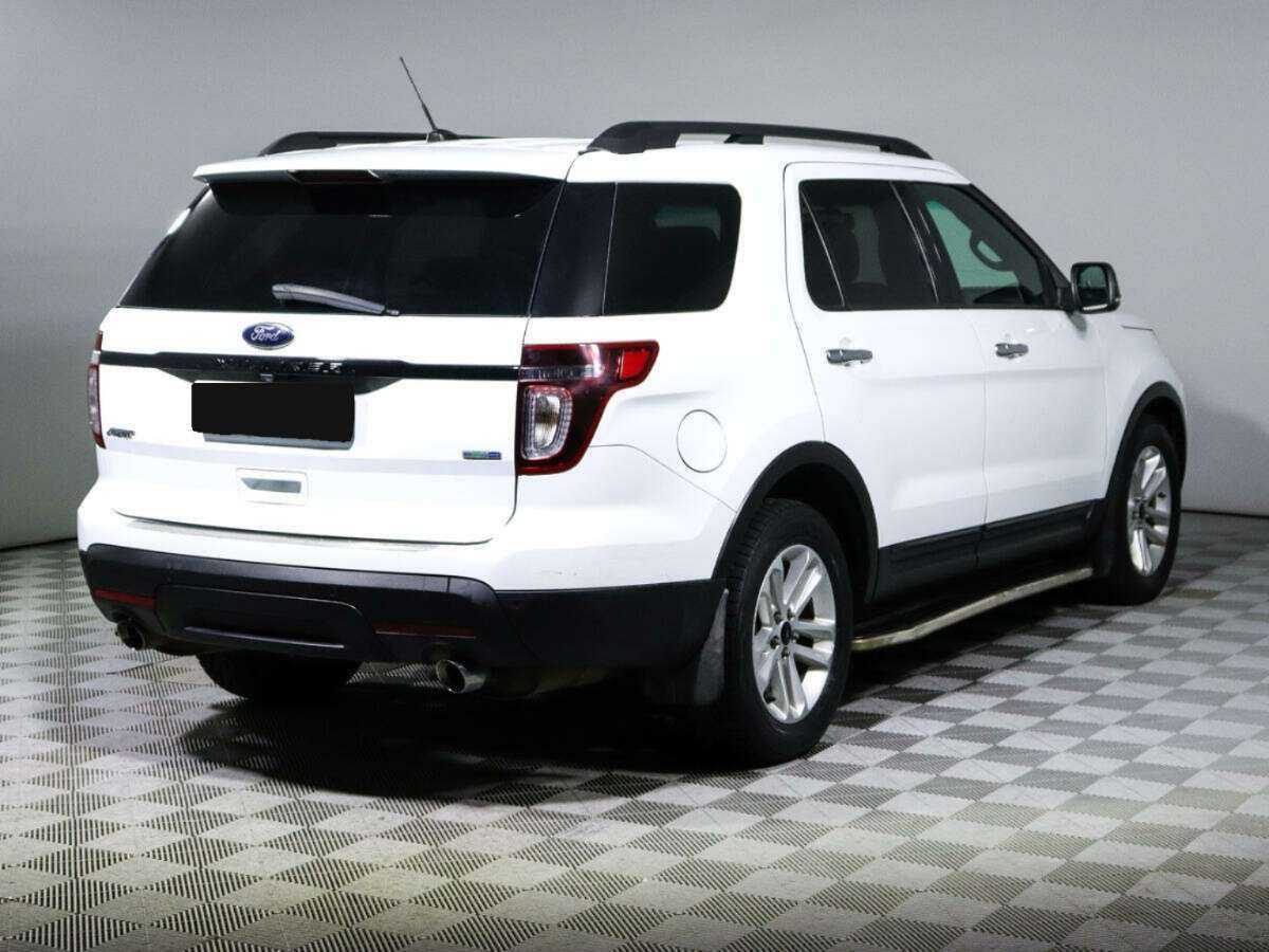 Купить Ford Explorer с пробегом. Фото: #4