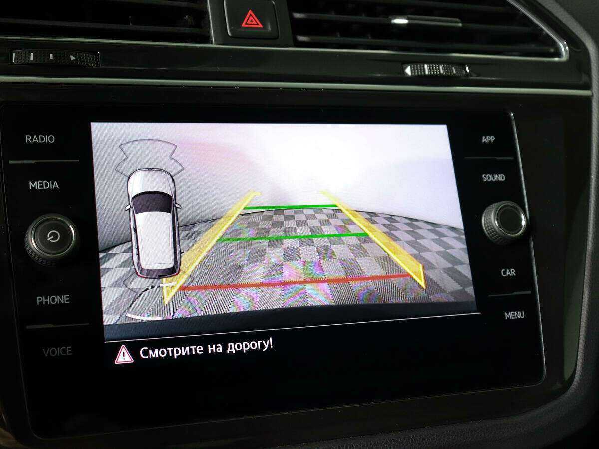 Купить Volkswagen Tiguan с пробегом. Фото: #12