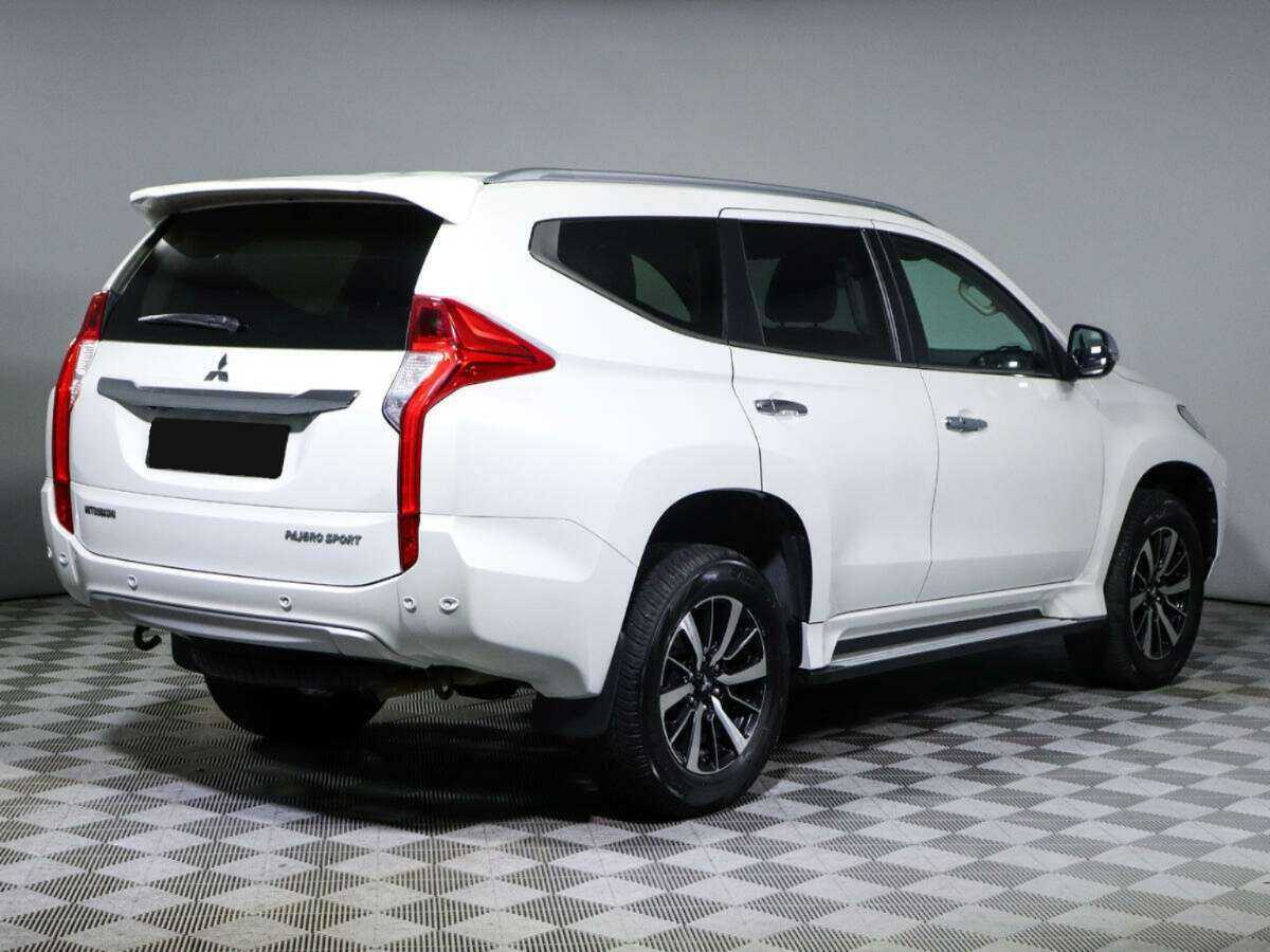 Купить Mitsubishi Pajero Sport с пробегом. Фото: #1