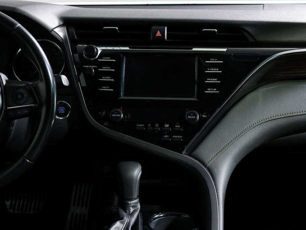 Купить Toyota Camry с пробегом. Фото: #10