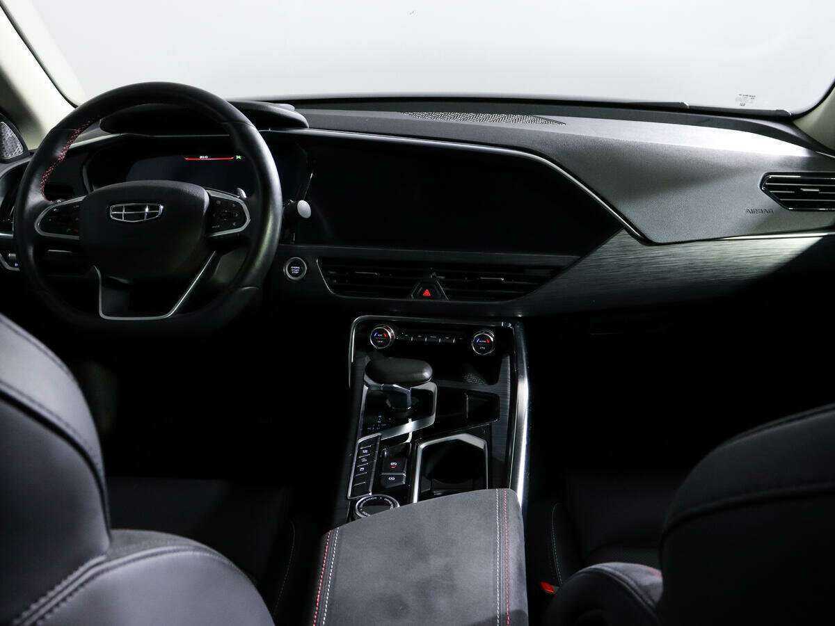 Купить Geely Tugella с пробегом. Фото: #10