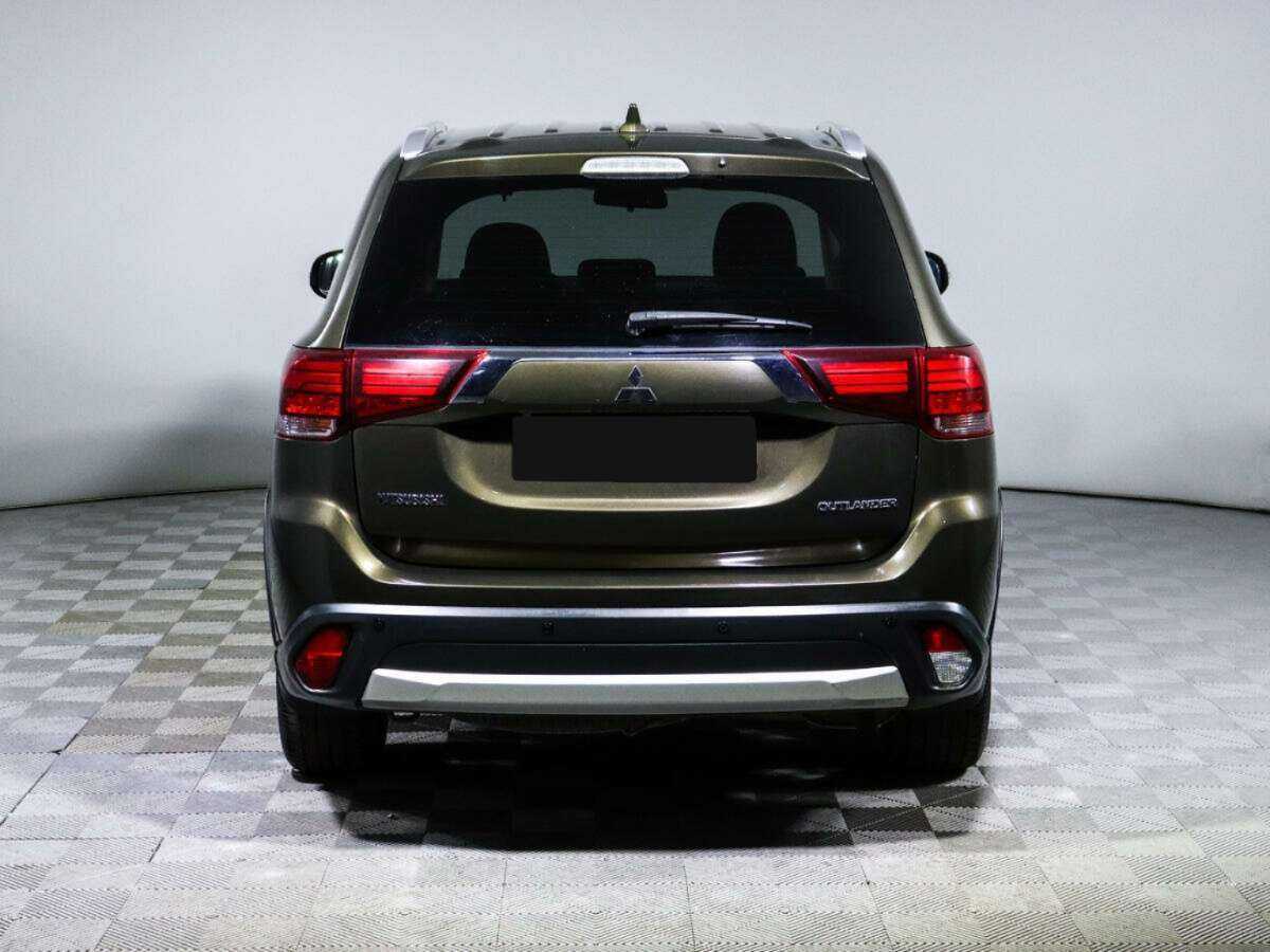 Купить Mitsubishi Outlander с пробегом. Фото: #5