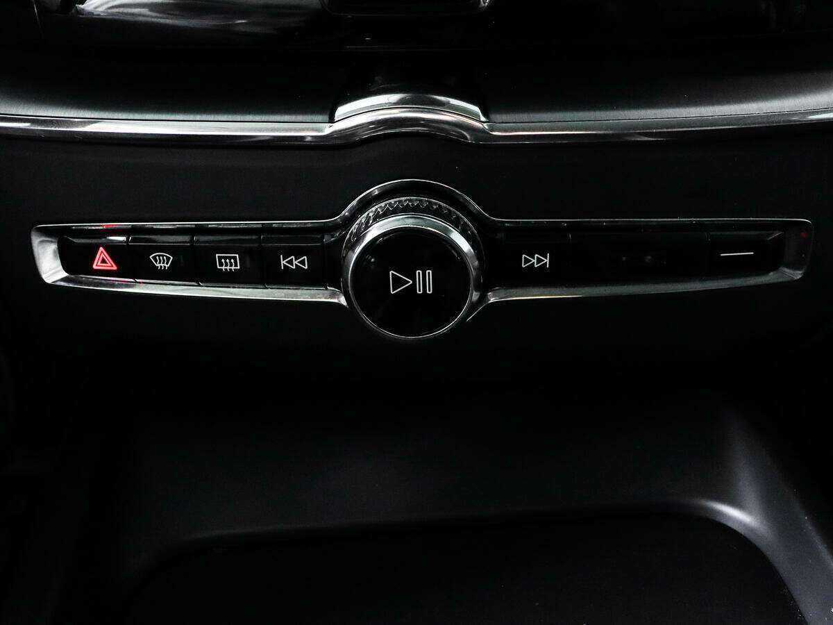 Купить Volvo XC60 с пробегом. Фото: #18