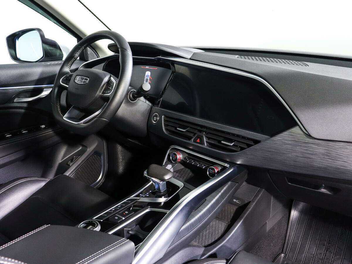 Купить Geely Tugella с пробегом. Фото: #5