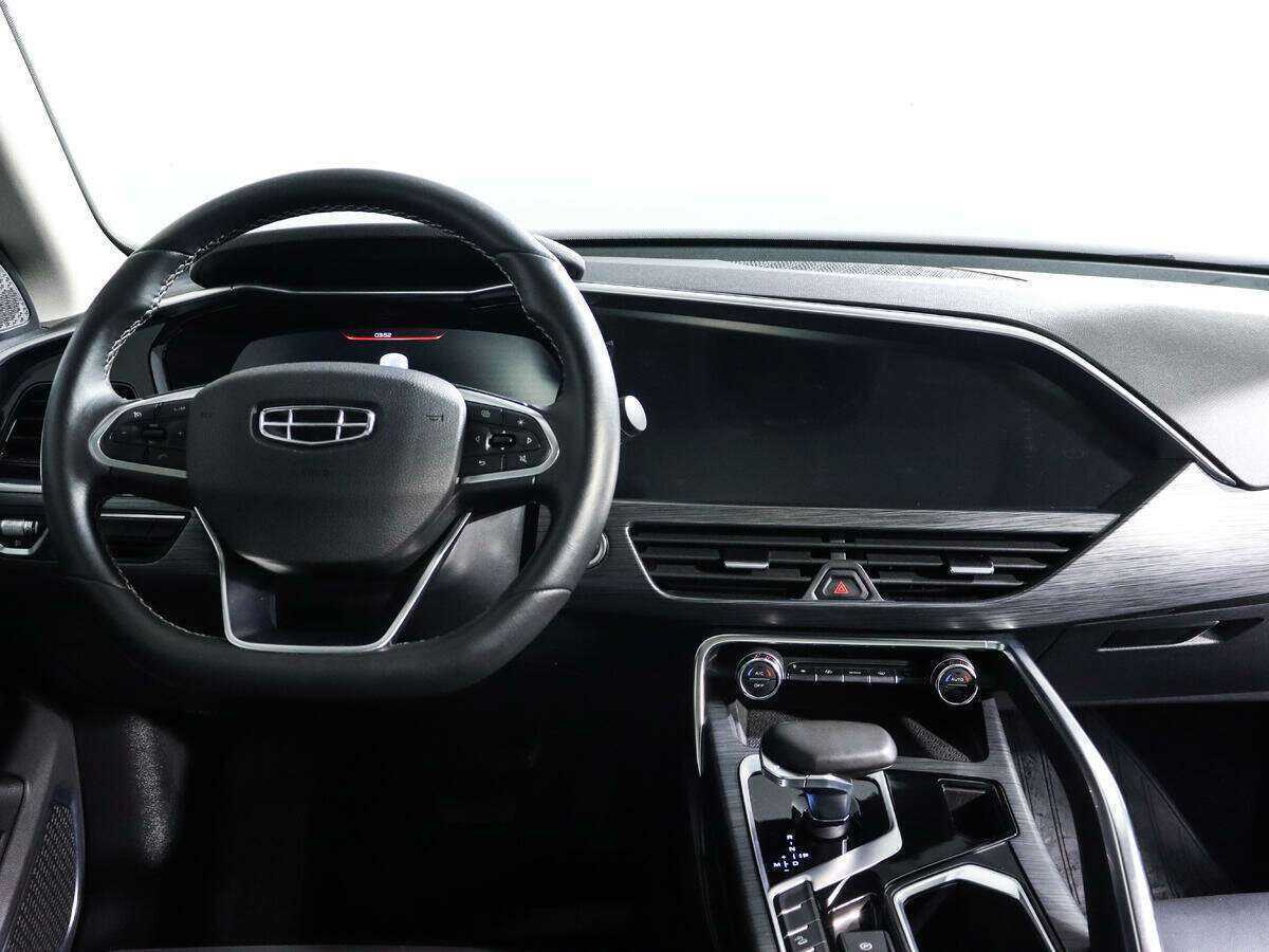 Купить Geely Tugella с пробегом. Фото: #8