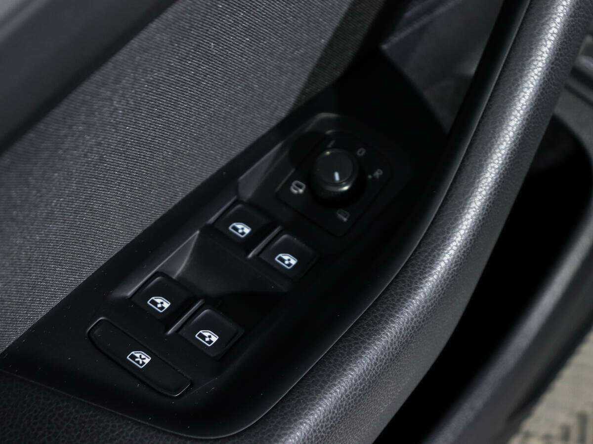 Купить Volkswagen Passat с пробегом. Фото: #14