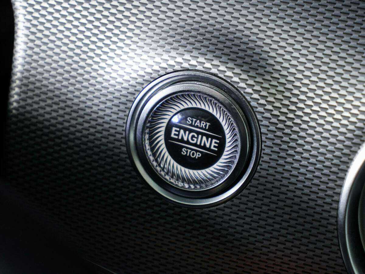 Купить Mercedes-Benz E-Класс с пробегом. Фото: #17