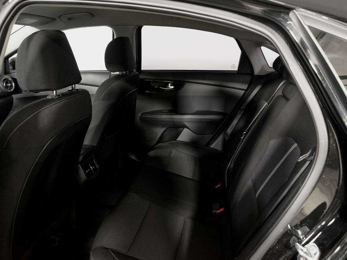 Купить Kia Cerato с пробегом. Фото: #9