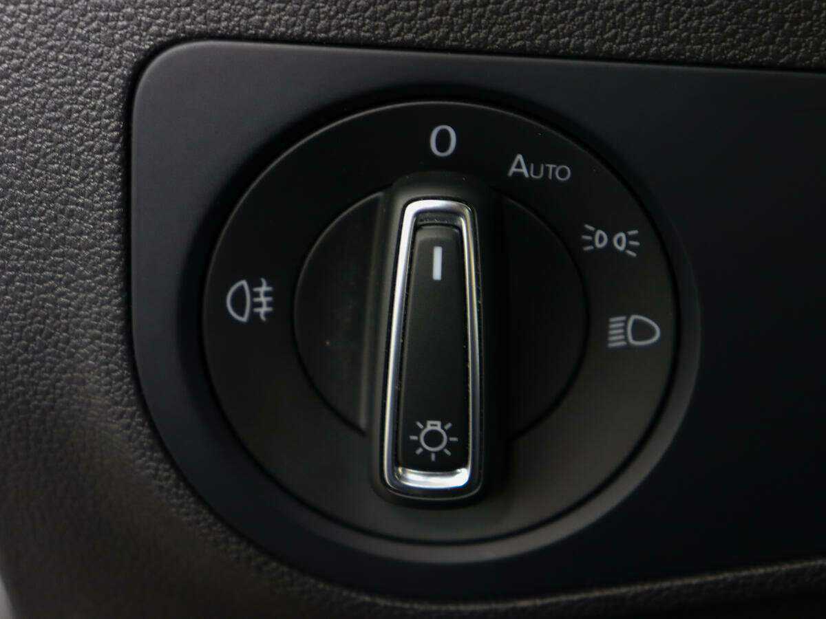 Купить Volkswagen Tiguan с пробегом. Фото: #16