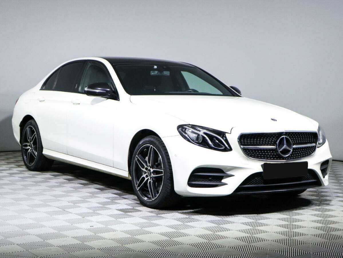 Купить Mercedes-Benz E-Класс с пробегом. Фото: #2