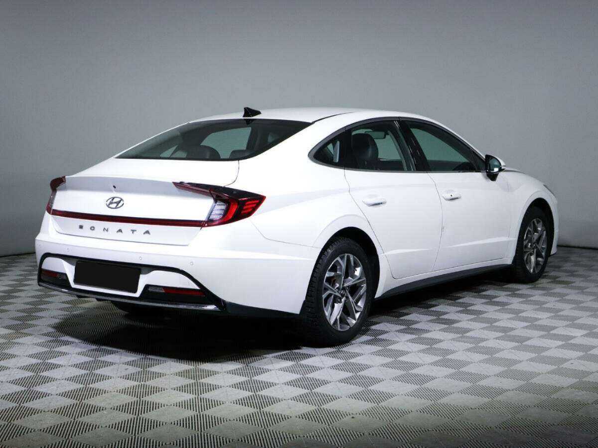 Купить Hyundai Sonata с пробегом. Фото: #4