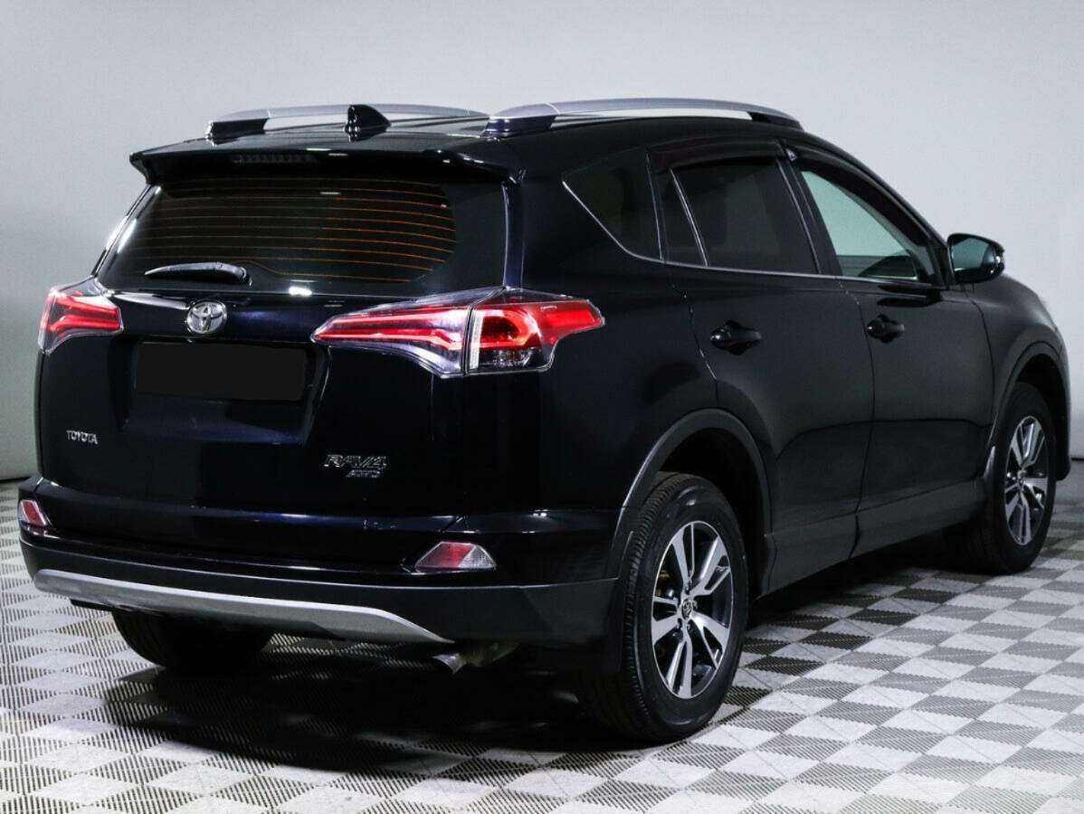Купить Toyota RAV4 с пробегом. Фото: #3