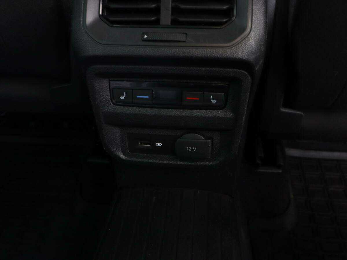 Купить Volkswagen Tiguan с пробегом. Фото: #12