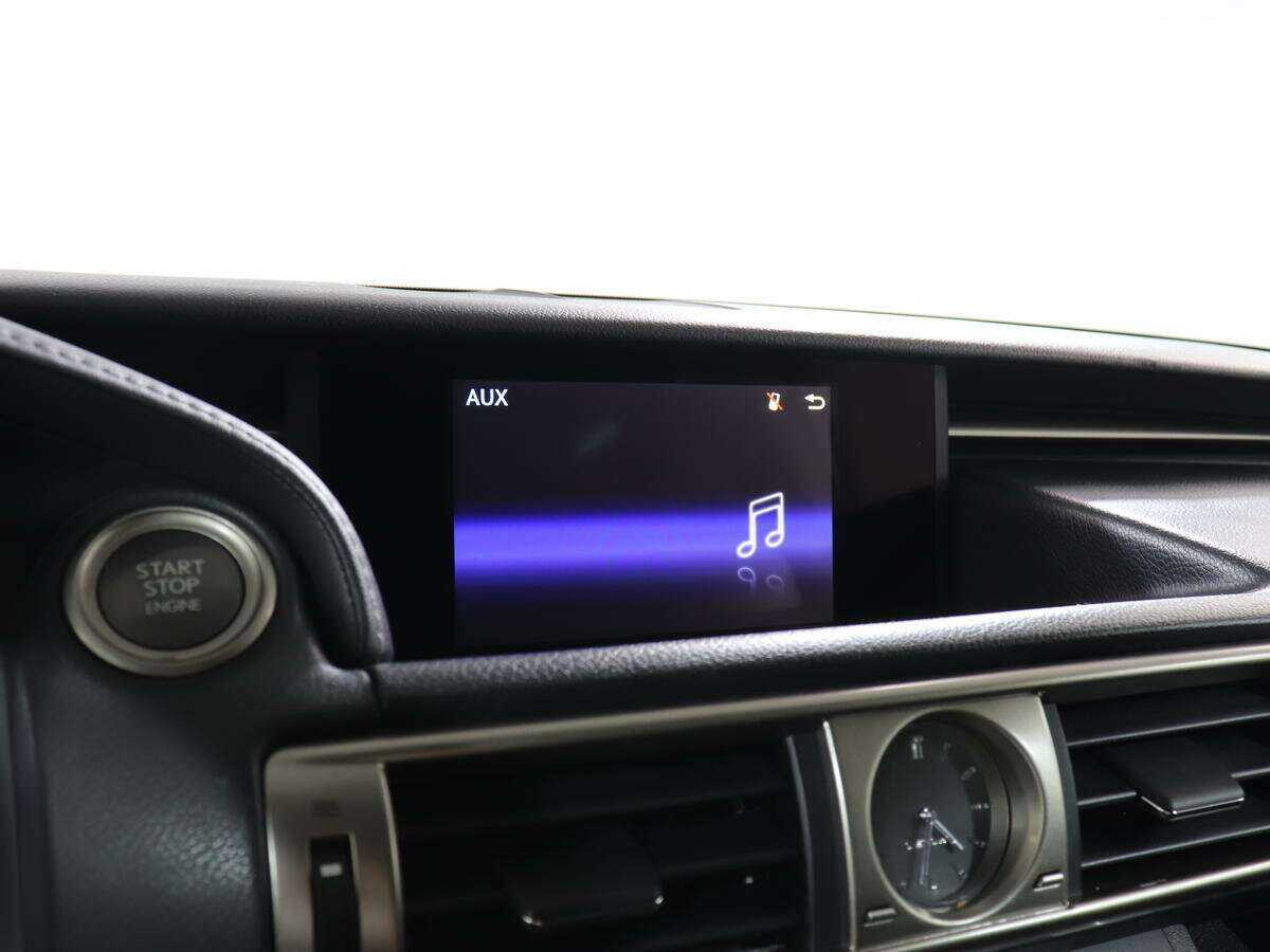 Купить Lexus IS с пробегом. Фото: #21