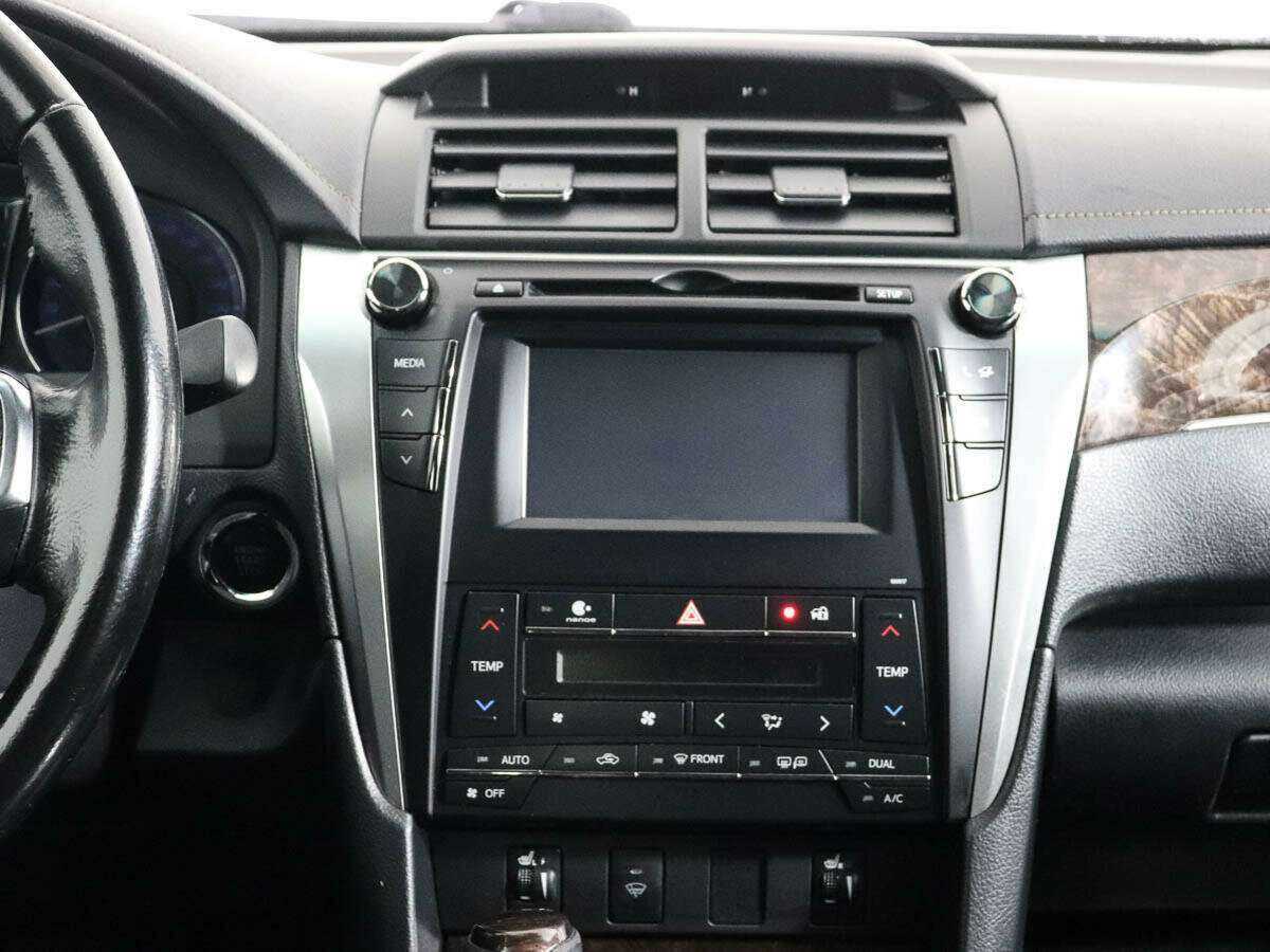 Купить Toyota Camry с пробегом. Фото: #11