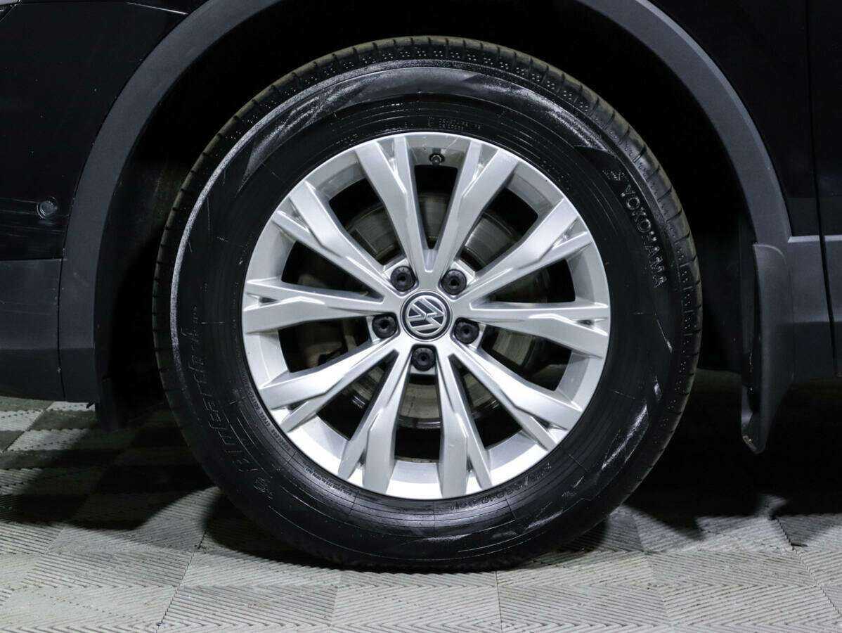 Купить Volkswagen Tiguan с пробегом. Фото: #12