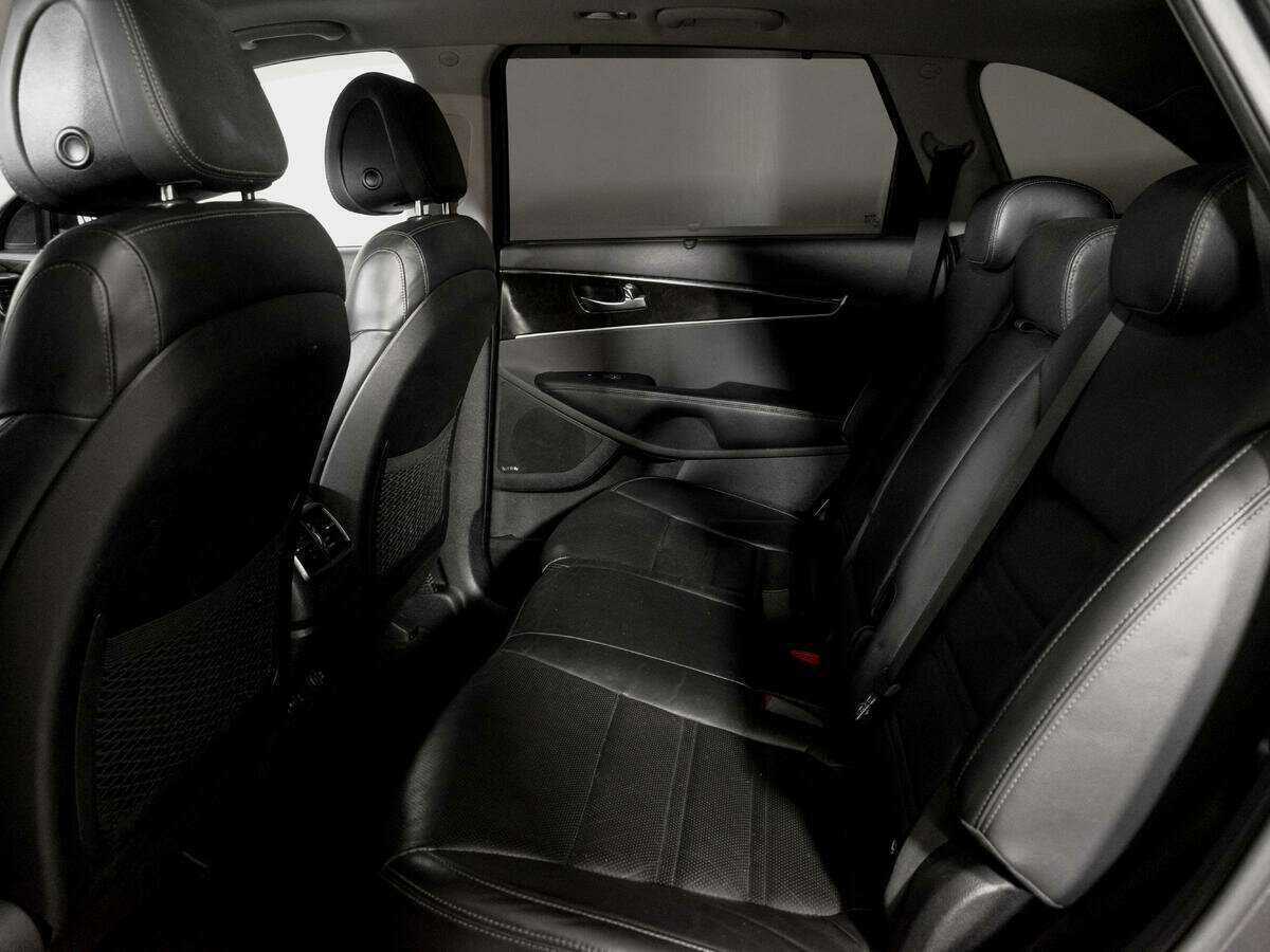 Купить Kia Sorento с пробегом. Фото: #8