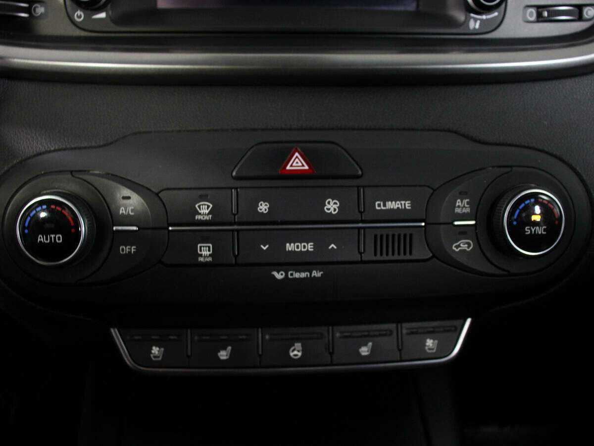 Купить Kia Sorento с пробегом. Фото: #26