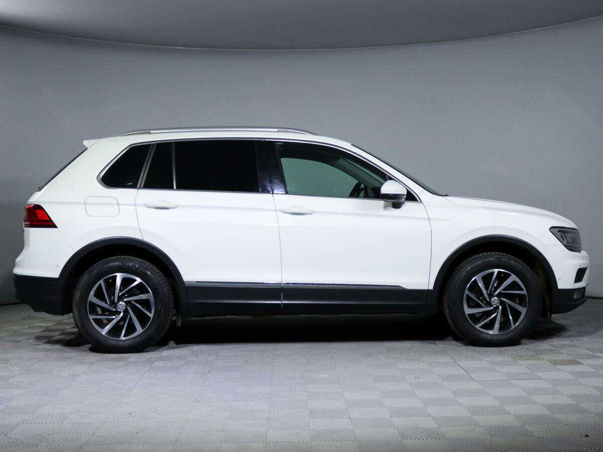 Купить Volkswagen Tiguan с пробегом. Фото: #3
