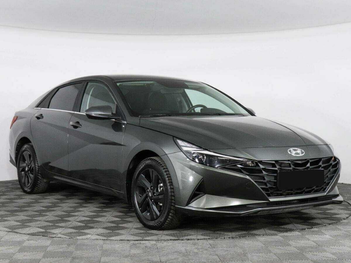 Купить Hyundai Elantra с пробегом. Фото: #2