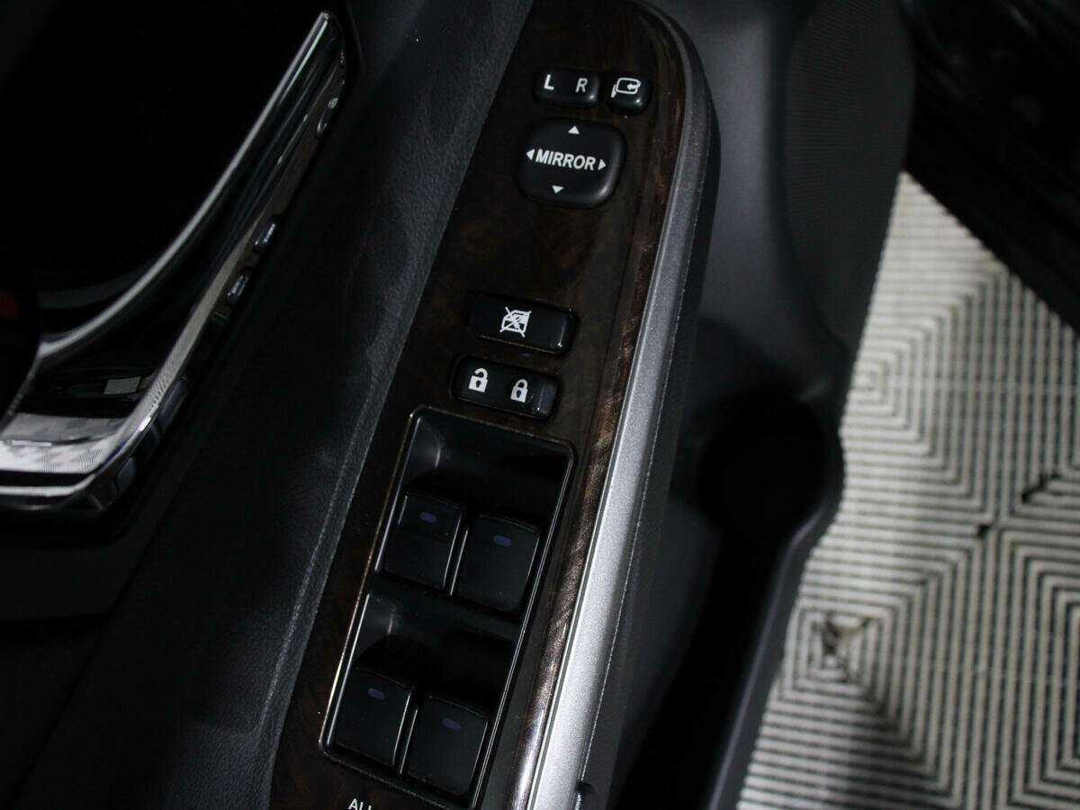 Купить Toyota Camry с пробегом. Фото: #17