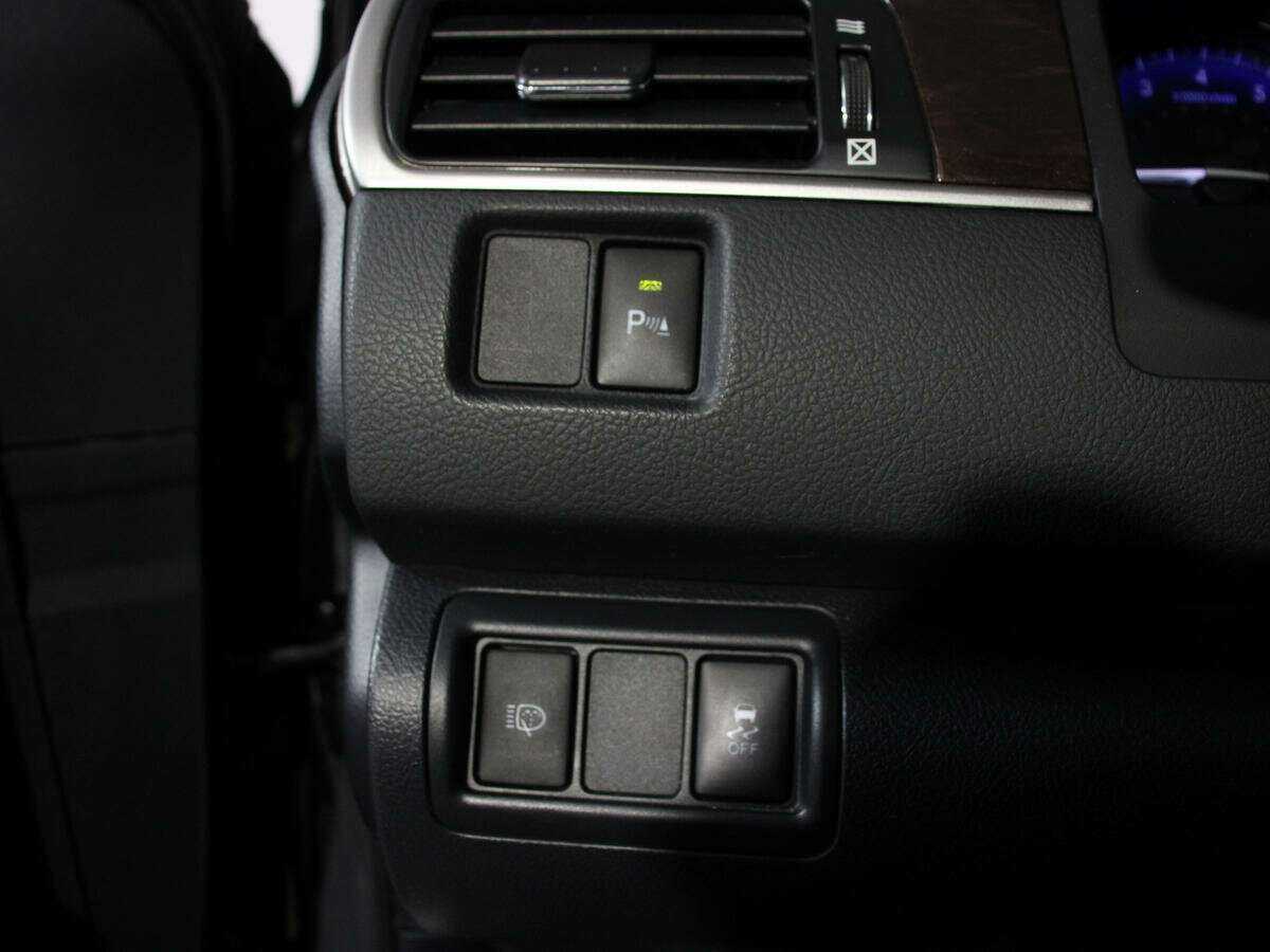 Купить Toyota Camry с пробегом. Фото: #19