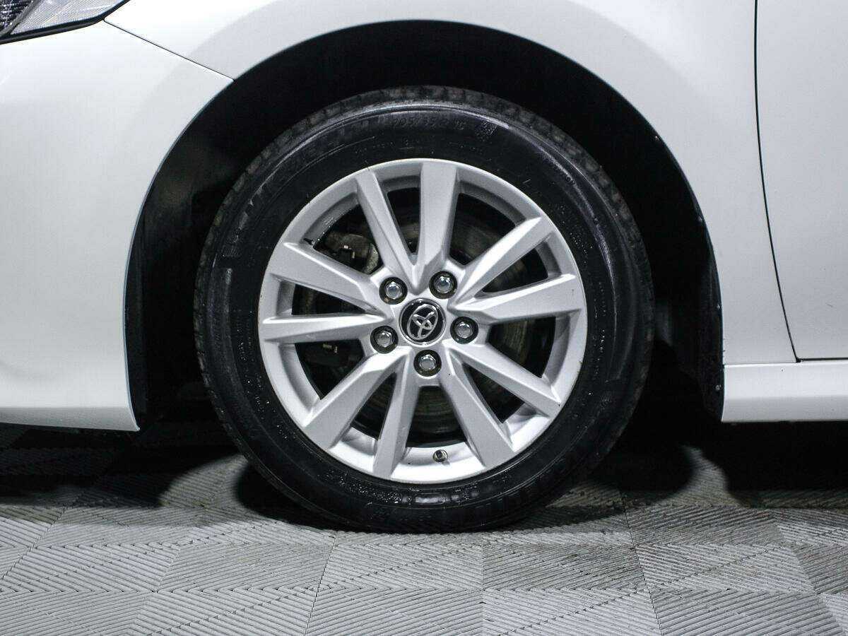 Купить Toyota Camry с пробегом. Фото: #14