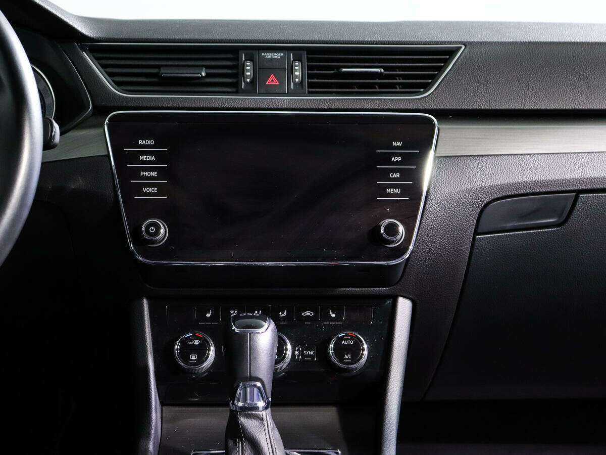 Купить Skoda Superb с пробегом. Фото: #11